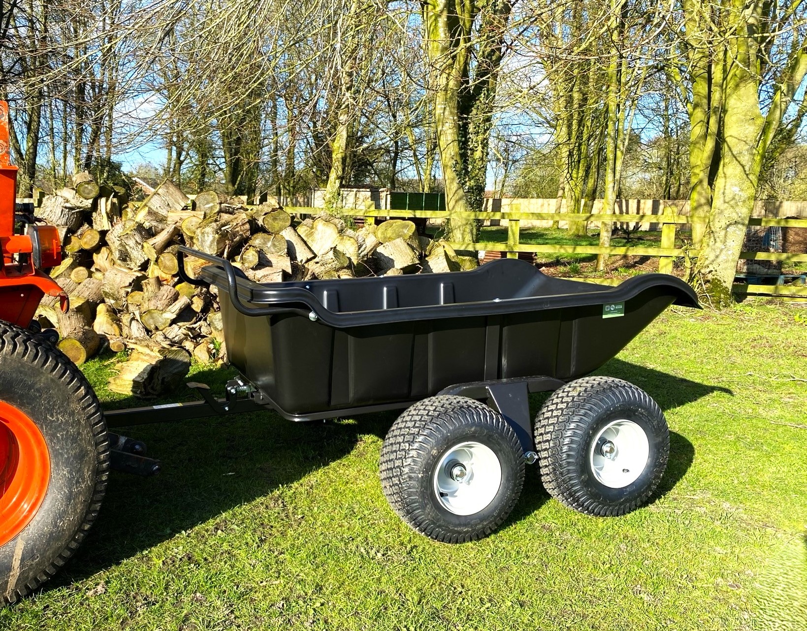 Heavy Duty 4-Wheel Tipping Trailer - 1500LB